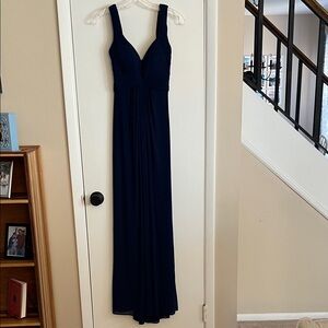 La Femme Navy V-Neck Prom Dress, size 4